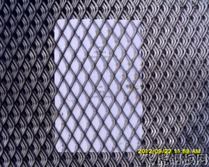灌云不銹鋼鋼板網(wǎng)-02